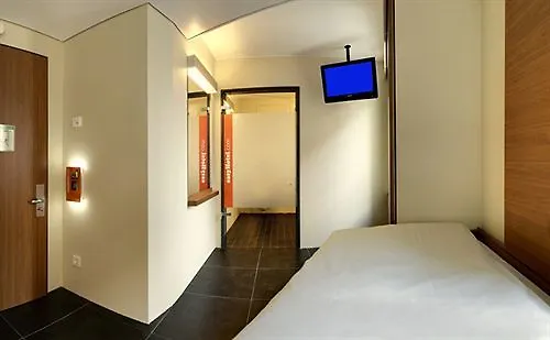 Easyhotel Berlin Hackescher Markt Hotel